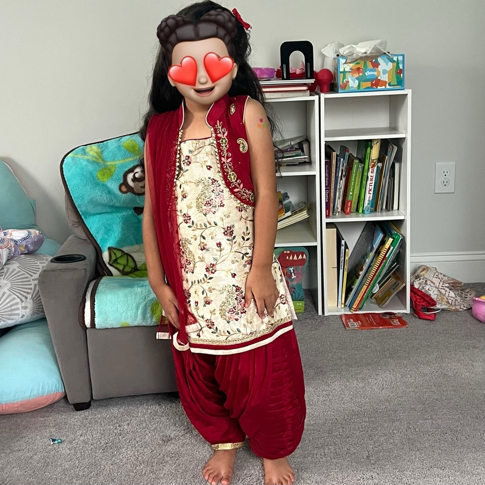 4 Piece Elegant Red and Cream Kids Punjabi Salwar Suit - Picture 2 of 10